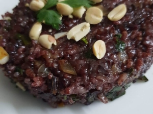 Black-Rice-Peanut-Khichri