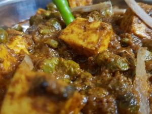Lahori-Mattar-Paneer