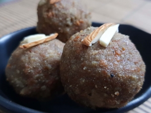 bajra-laddoo