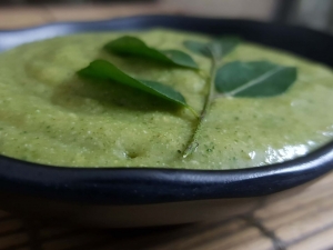 kaithawood-apple-chutney